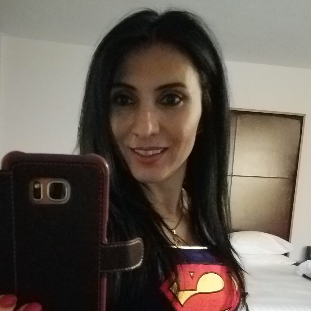 Meet your Posher, Larisa